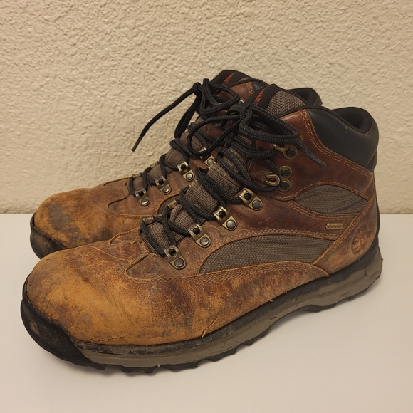 Timberland Brown Lace-Up Boots Size 10½ - Picture 1 of 14